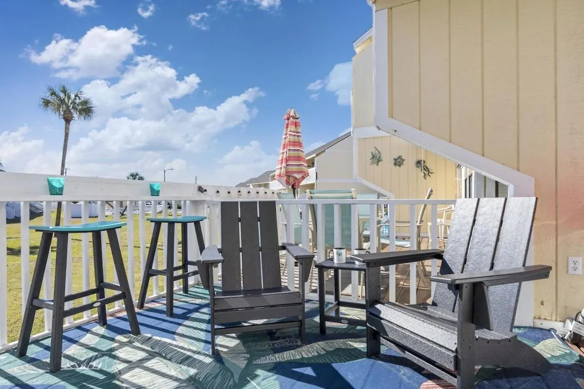 Emerald Gem Beach Svc Included Destin Holiday home